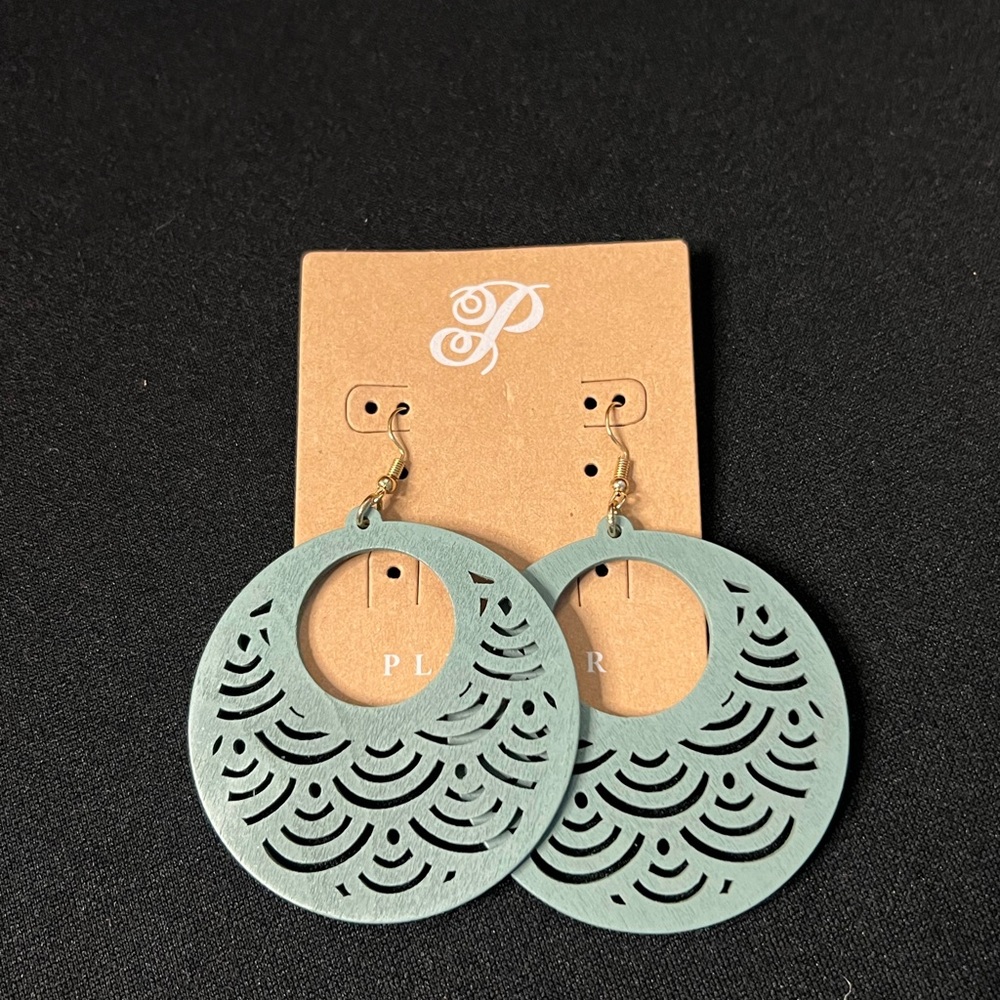 Elegant Green Earrings by